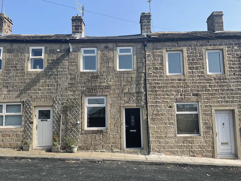 2 bedroom mid terrace house For Sale in Laneshawbridge - Main Image